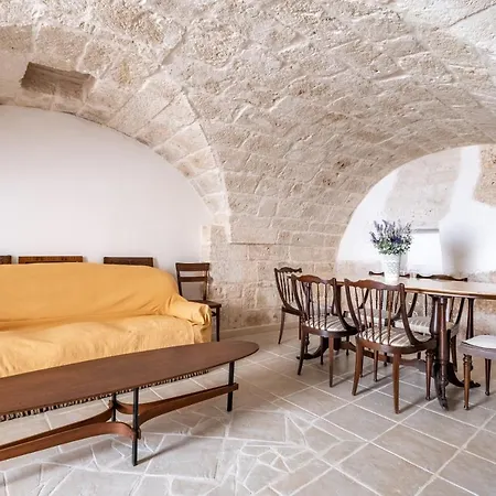 Dimora Lucrezia - Big & Apatment With Parking Apartment Ostuni