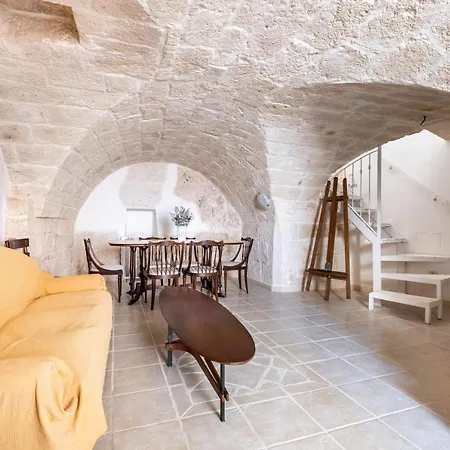 Dimora Lucrezia - Big & Apatment With Parking Apartment